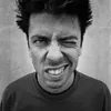 Muka Aneh Dave Grohl