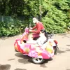 Nagita Slavina Vespa tandem