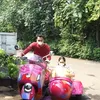 Nagita Slavina Vespa tandem