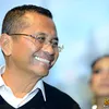 Artis lahir di 17 Agustus