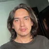 Selebriti pria rambut gondrong