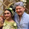 Suci Winata Istri Ari Sigit Anak