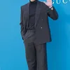 Lee Chae Min Melambaikan Tangan