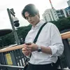 Lee Dong Wook pakai jam tangan