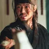 Lee Joo Ahn Menodongkan Pedang