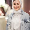 Pose Yoga Wanda Hamidah
