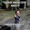 foto meme kocak liburan sudah habis