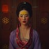 Di awal trailer masih diceritakan tentang upaya perjodohan Mulan. Sebagai anak perempuan tertua ia berusaha menerima rencana itu.