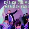 Lucky Widja di atas panggung