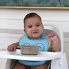 Potret Ukkasya makansambil tidur.