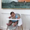 Potret Ukkasya makansambil tidur.