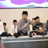 Emil Dardak Kisah Profil Prestasi Arumi Bachsin
