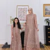 Adeia istri Pasha Ungu