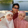 Luna Maya selfie bertiga bersama Maxime dan Cinta Laura