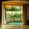 Kolam rumah Luna Maya 