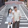 Itab dan April di zebra cross