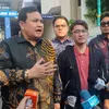 Ruben Onsu pakai kaos pink