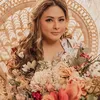 Pemotretan terbaru Audy Item istri Iko Uwais