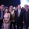 Cupi Cupita dan Gofar Hilman Kondangan