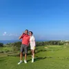 liburan Andhika Pratama dan Ussy Sulistiawaty