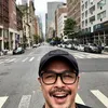 Potret Thomas Djorgi yang betah melajang hingga kini!