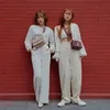Wendy dan Seulgi Red Velvet