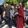 Mansyur S pakai baju kokoh hitam