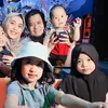 Keluarga Oki Setiana Dewi Liburan