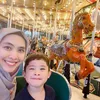 Keluarga Oki Setiana Dewi Liburan