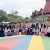 Keluarga Oki Setiana Dewi Liburan