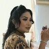 Krisdayanti kamar Aurel