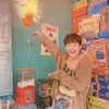 Foto Lama Onew SHINee di Instagram yang Bikin Penggemar Tersenyum 