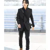Idol ke Saint Laurent Fashion di Paris