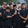 Pelayat berdoa di pemakaman lula lahfah
