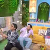 Gary Iskak menjauh posisi semula