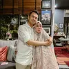 Raffi Ahmad rangkul Mama Amy