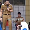 Momen Kocak Saat Bupati Ganteng Hengky Kurniawan Digodain Anak SMA
