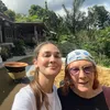 Momen Luna Maya dan Sang Ibu