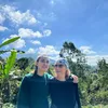 Momen Luna Maya dan Sang Ibu