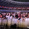 Ari Lasso Lautan Senter di Konser Dewa 19