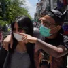 Potret mesra Coki Pardede dengan seorang wanita.
