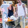 David - Victoria Beckham Belanja Halloween