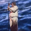Foto Sindrom Tourette Kambuh Saat Lewis Capaldi 