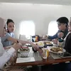 Syifa Hadju dan El Rumi makan bersama ibu