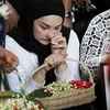 Mona Ratuliu Kenang Sosok Sang Ayah