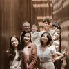 Mona Ratuliu Bersama 5 Anaknya