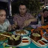 Artis Makan Warteg PKL Sultan Sederhana