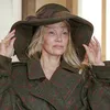 Pamela Anderson Kini Memilih Jadi Petani di Desa