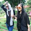 Pemakaman Ayah Tyas Mirasih