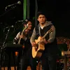 Bawakan Tema Cinta